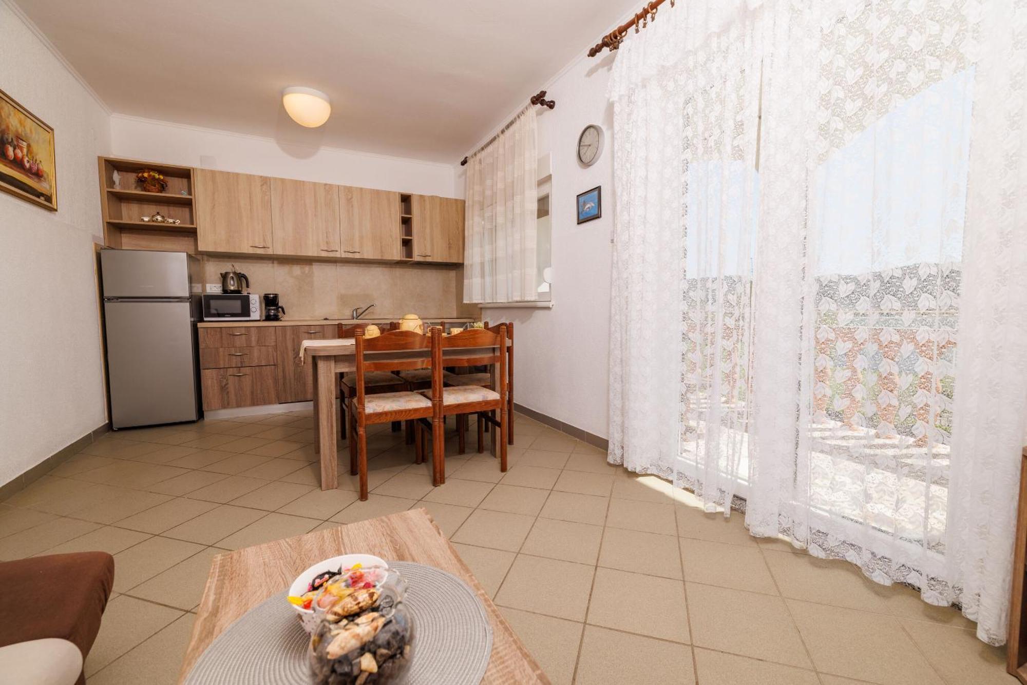 Apartments Danica Лопар Экстерьер фото