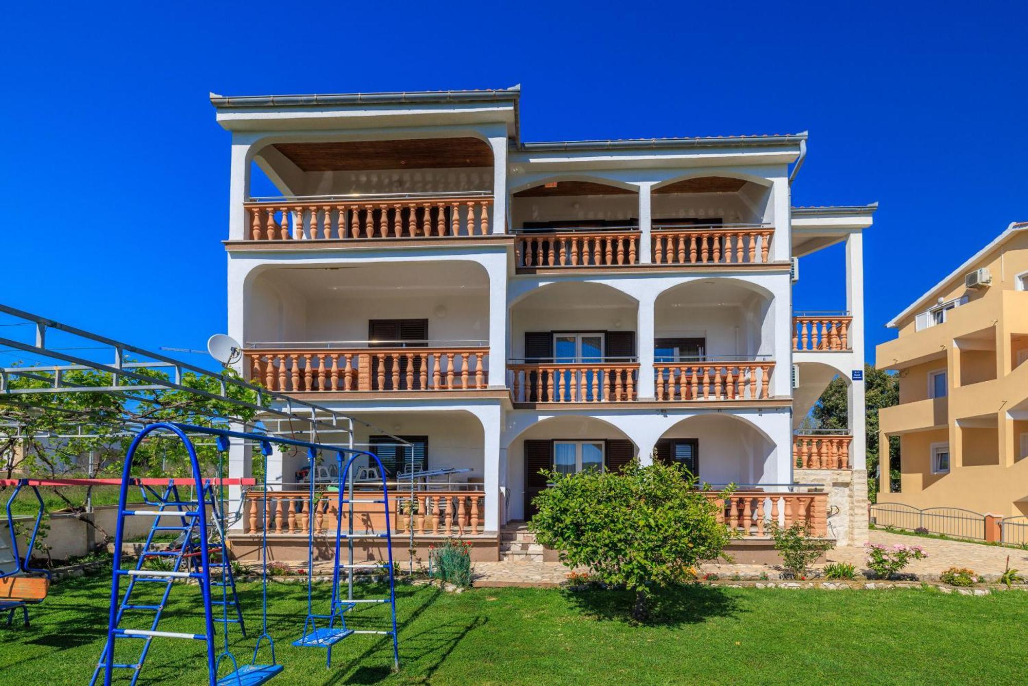 Apartments Danica Лопар Экстерьер фото